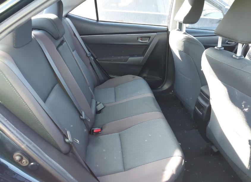 Photo 8 of 2019 Toyota Corolla LE (VIN 5YFBURHE4KP940344)