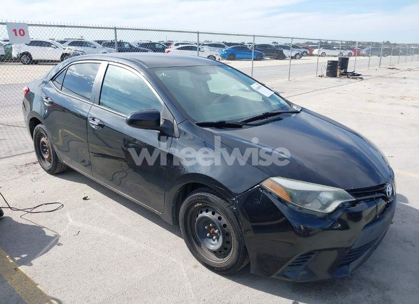2014 Toyota Corolla LE (VIN 5YFBURHE5EP080572) main photo