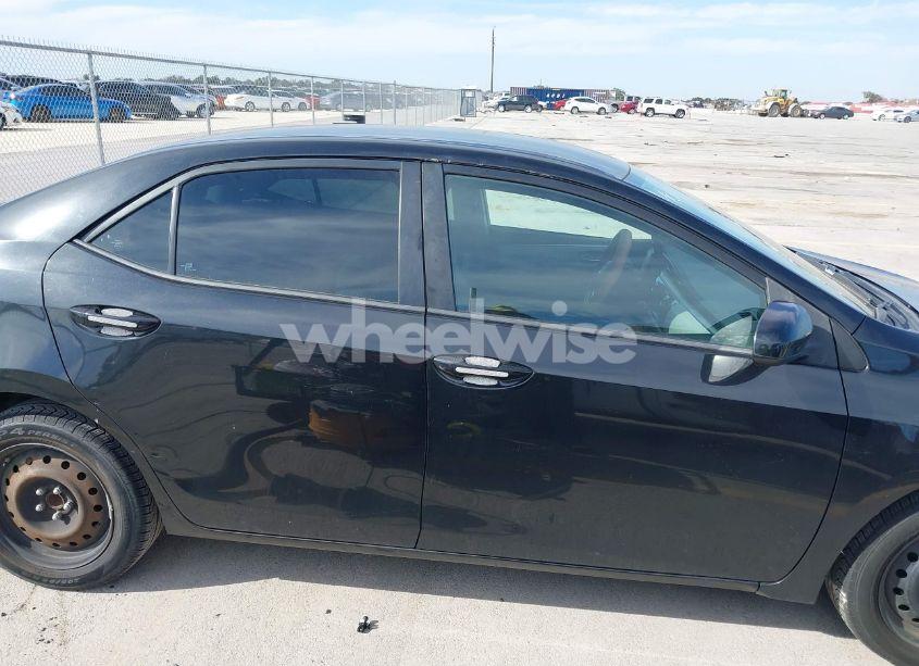 Photo 13 of 2014 Toyota Corolla LE (VIN 5YFBURHE5EP080572)