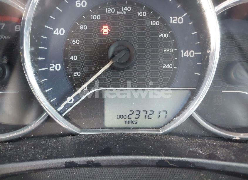 Photo 15 of 2014 Toyota Corolla LE (VIN 5YFBURHE5EP080572)