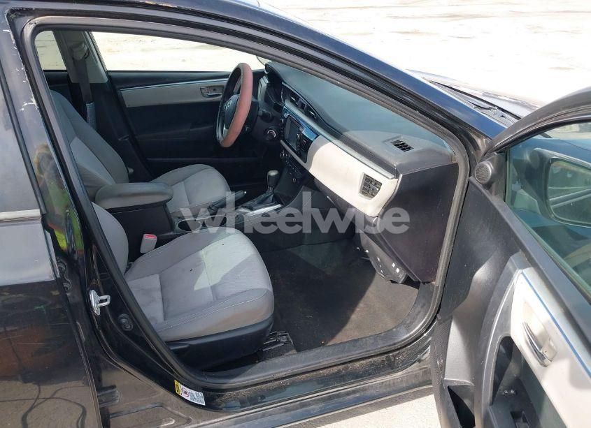 Photo 5 of 2014 Toyota Corolla LE (VIN 5YFBURHE5EP080572)