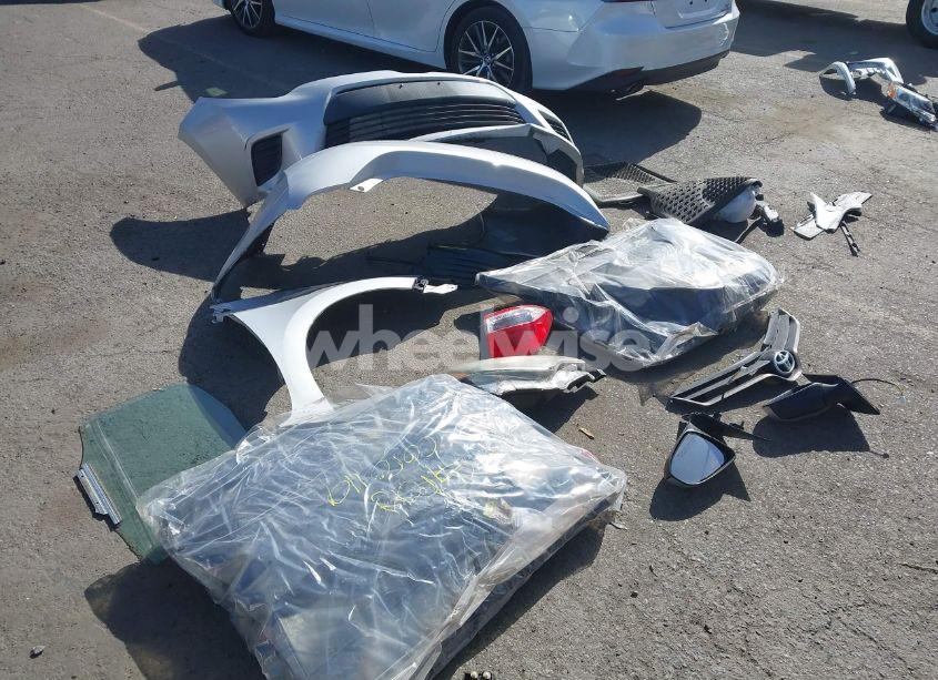 Photo 12 of 2014 Toyota Corolla L (VIN 5YFBURHE5EP114400)