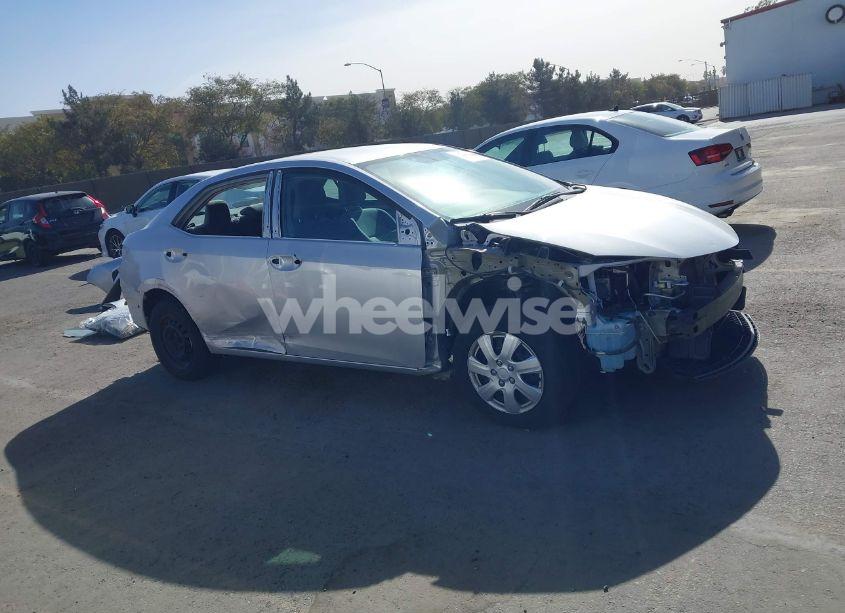 Photo 14 of 2014 Toyota Corolla L (VIN 5YFBURHE5EP114400)