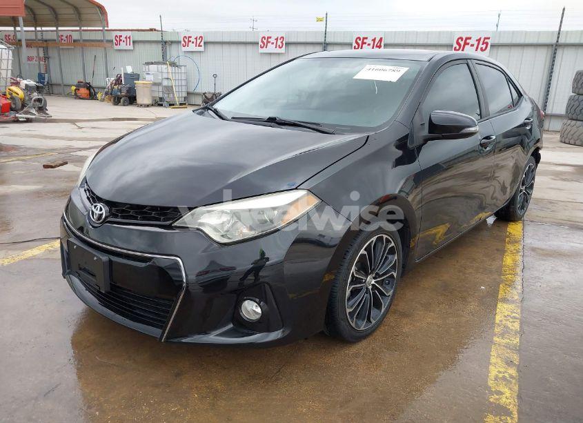 Photo 2 of 2014 Toyota Corolla L/LE/LE PLS/PRM/S/S PLS (VIN 5YFBURHE5EP124215)