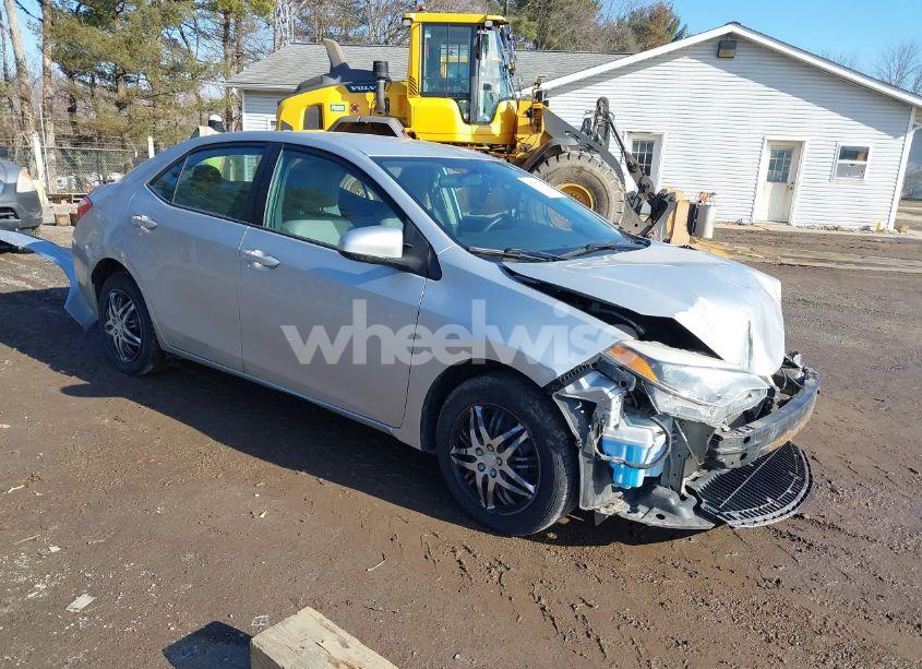 2014 Toyota Corolla LE (VIN 5YFBURHE5EP128653) main photo