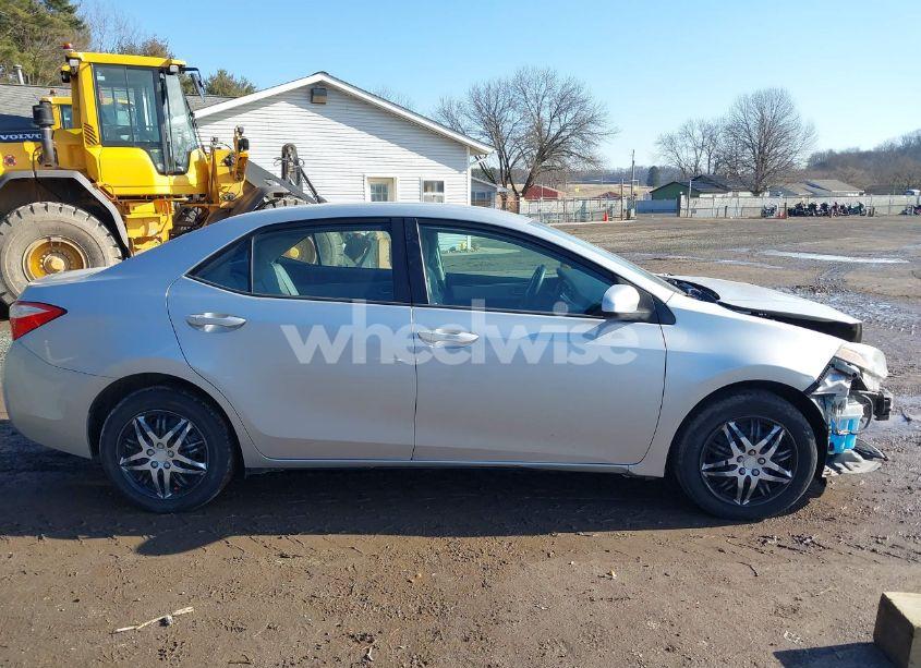 Photo 14 of 2014 Toyota Corolla LE (VIN 5YFBURHE5EP128653)