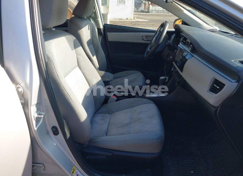 Photo 5 of 2014 Toyota Corolla LE (VIN 5YFBURHE5EP128653)