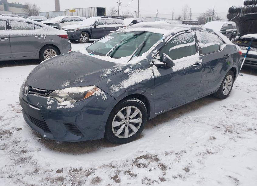 Photo 2 of 2014 Toyota Corolla LE (VIN 5YFBURHE5EP137935)