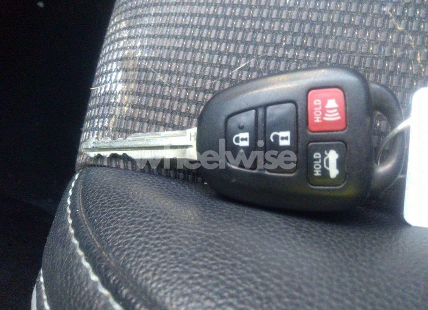 Photo 11 of 2014 Toyota Corolla S (VIN 5YFBURHE5EP140835)