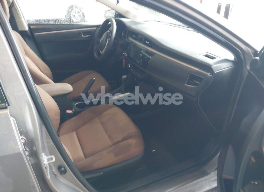 Photo 5 of 2014 Toyota Corolla LE (VIN 5YFBURHE5EP166805)