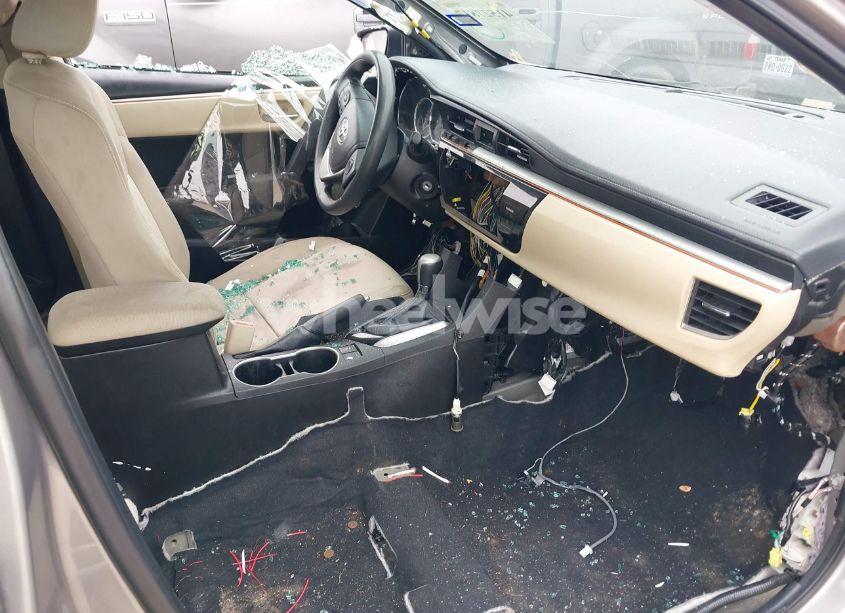 Photo 5 of 2014 Toyota Corolla LE (VIN 5YFBURHE5EP173110)