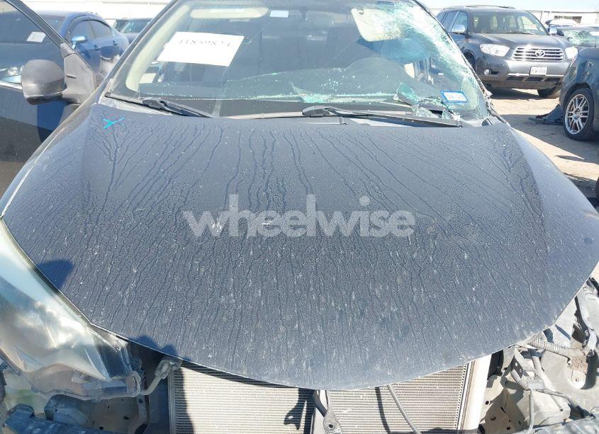 Photo 10 of 2015 Toyota Corolla LE (VIN 5YFBURHE5FP181712)