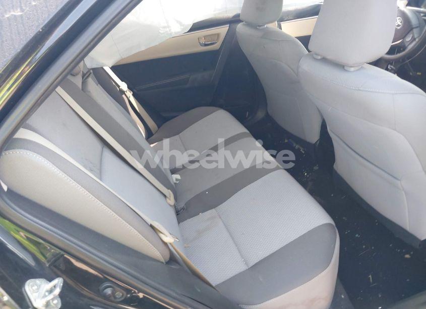 Photo 8 of 2015 Toyota Corolla LE (VIN 5YFBURHE5FP181712)