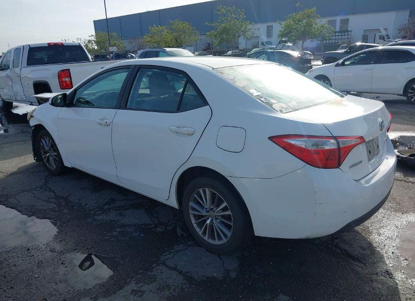 Photo 3 of 2015 Toyota Corolla LE PLUS (VIN 5YFBURHE5FP187106)