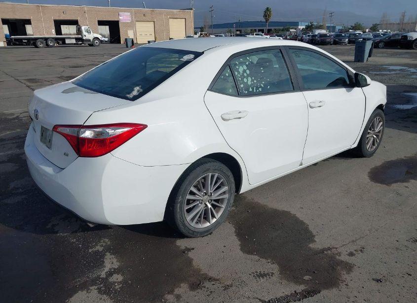 Photo 4 of 2015 Toyota Corolla LE PLUS (VIN 5YFBURHE5FP187106)