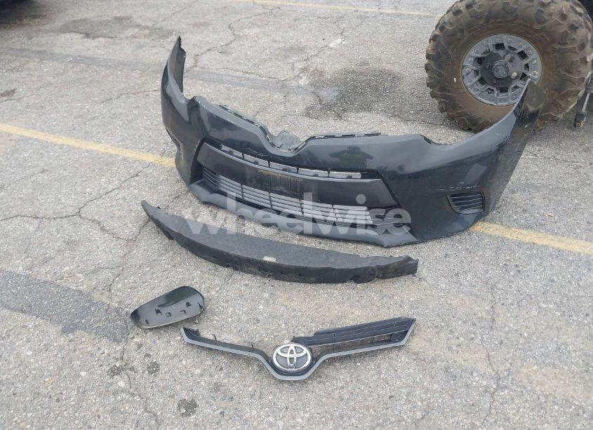 Photo 12 of 2015 Toyota Corolla LE (VIN 5YFBURHE5FP200159)