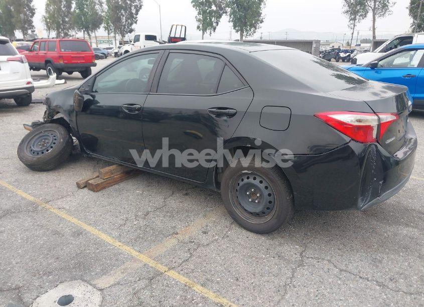 Photo 3 of 2015 Toyota Corolla LE (VIN 5YFBURHE5FP200159)