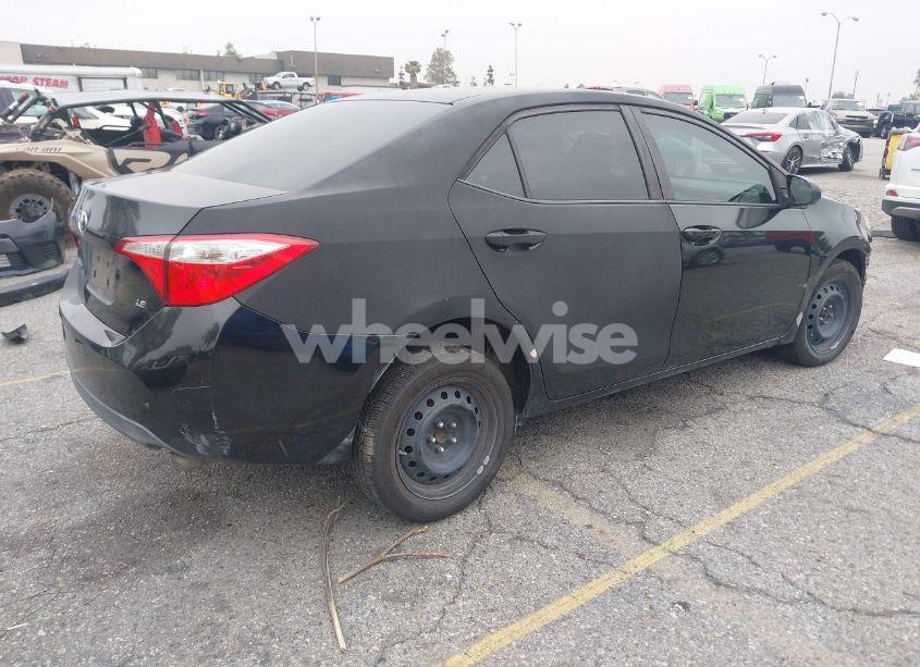 Photo 4 of 2015 Toyota Corolla LE (VIN 5YFBURHE5FP200159)