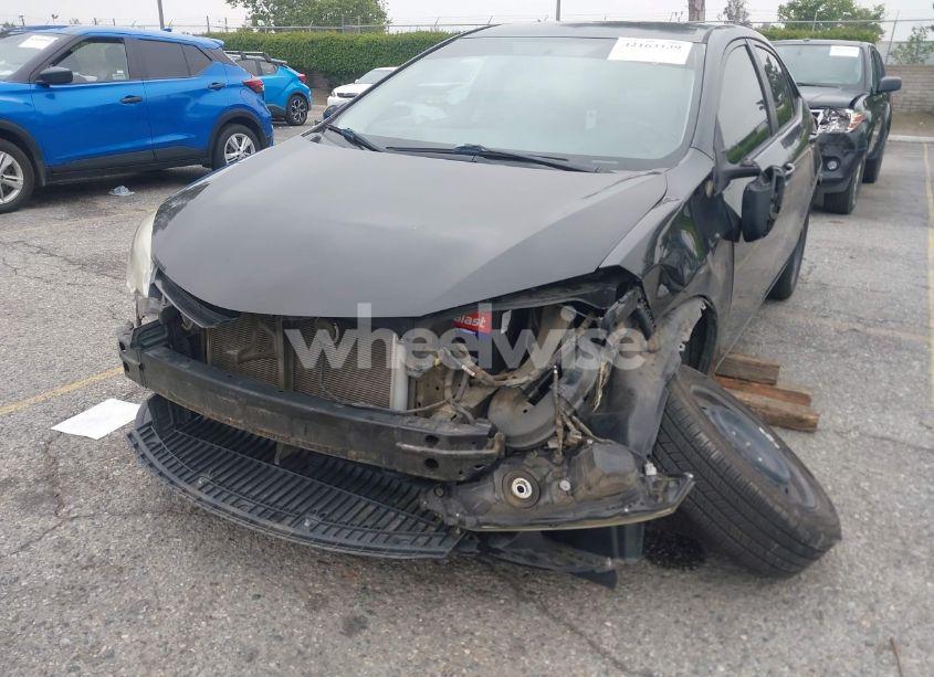 Photo 6 of 2015 Toyota Corolla LE (VIN 5YFBURHE5FP200159)