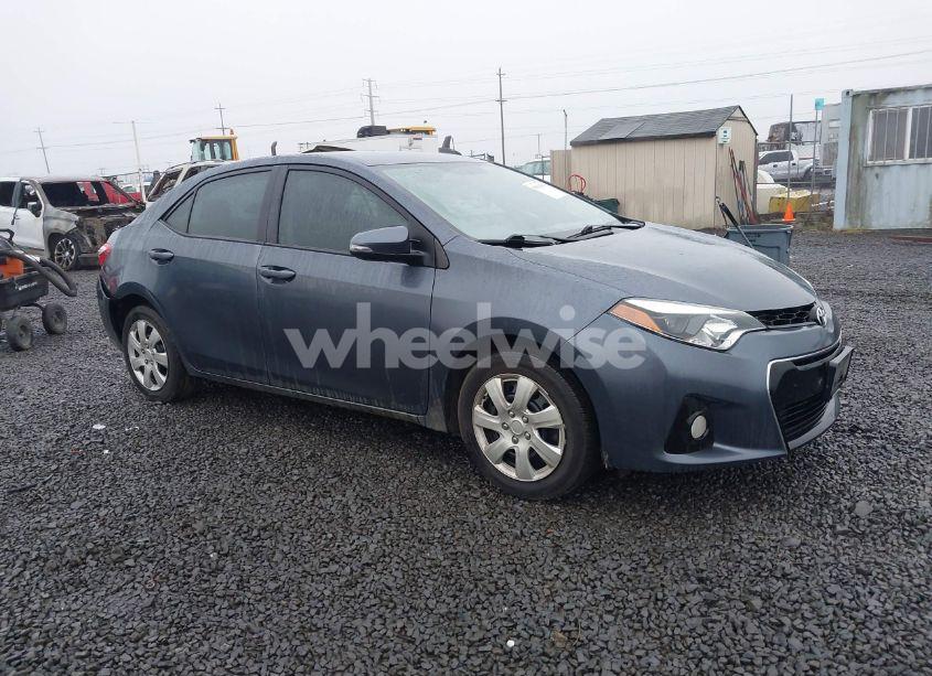 2015 Toyota Corolla S (VIN 5YFBURHE5FP203689) main photo