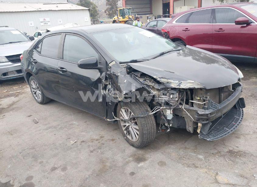 2015 Toyota Corolla LE PLUS (VIN 5YFBURHE5FP206964) main photo