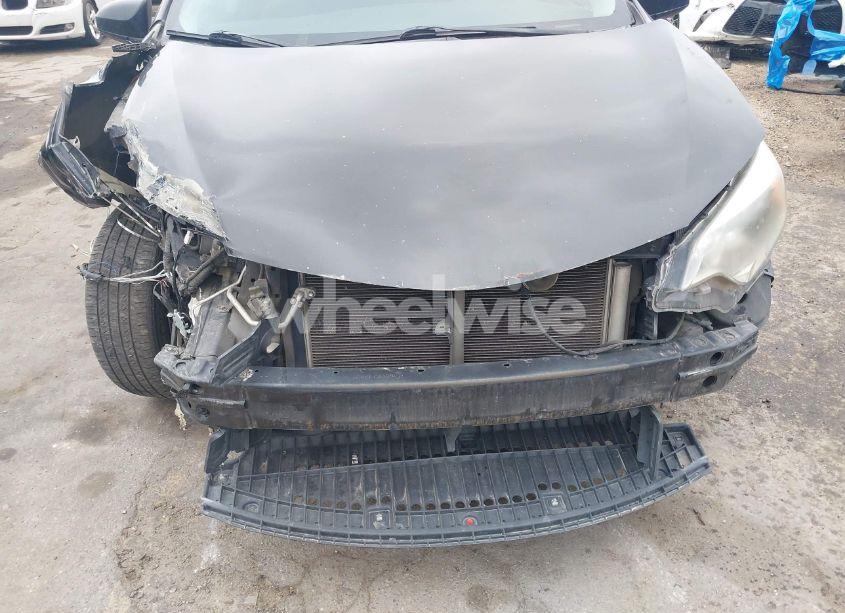 Photo 6 of 2015 Toyota Corolla LE PLUS (VIN 5YFBURHE5FP206964)