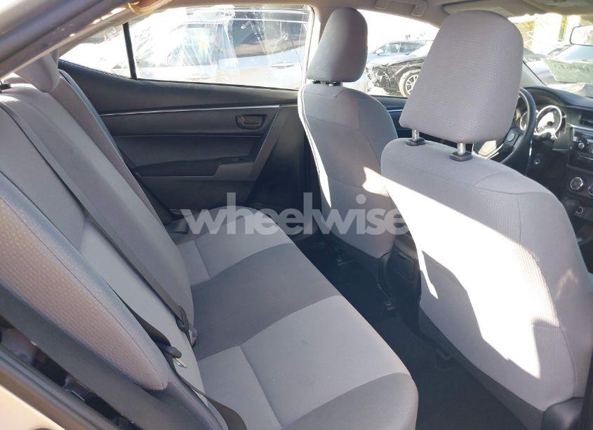 Photo 8 of 2015 Toyota Corolla L (VIN 5YFBURHE5FP231735)