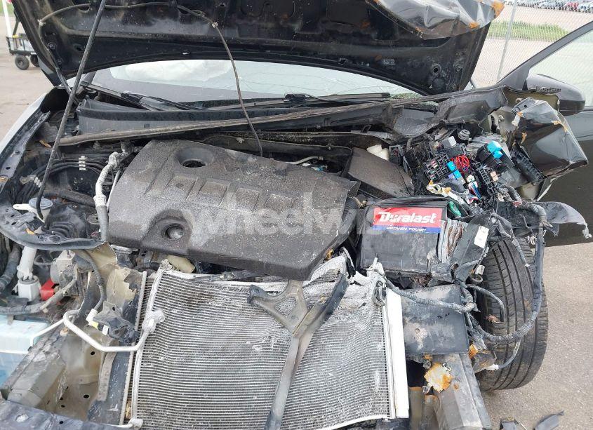 Photo 10 of 2015 Toyota Corolla L/LE/LE PLUS/LE PREMIUM/S/S PLUS/S PREMIUM (VIN 5YFBURHE5FP244422)