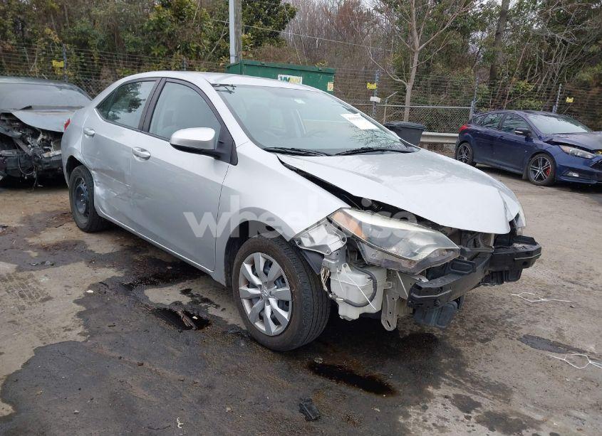 2015 Toyota Corolla LE (VIN 5YFBURHE5FP248244) main photo