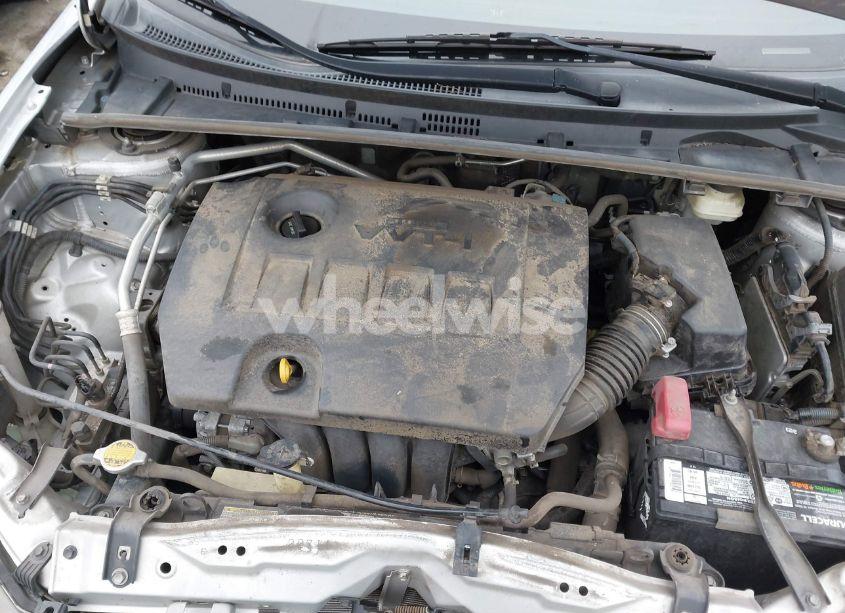 Photo 10 of 2015 Toyota Corolla LE (VIN 5YFBURHE5FP248244)