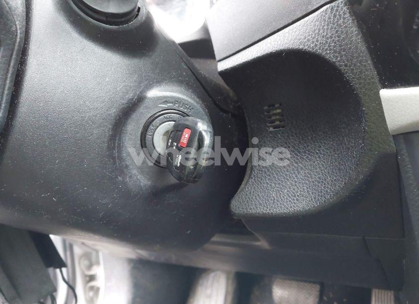 Photo 11 of 2015 Toyota Corolla LE (VIN 5YFBURHE5FP248244)