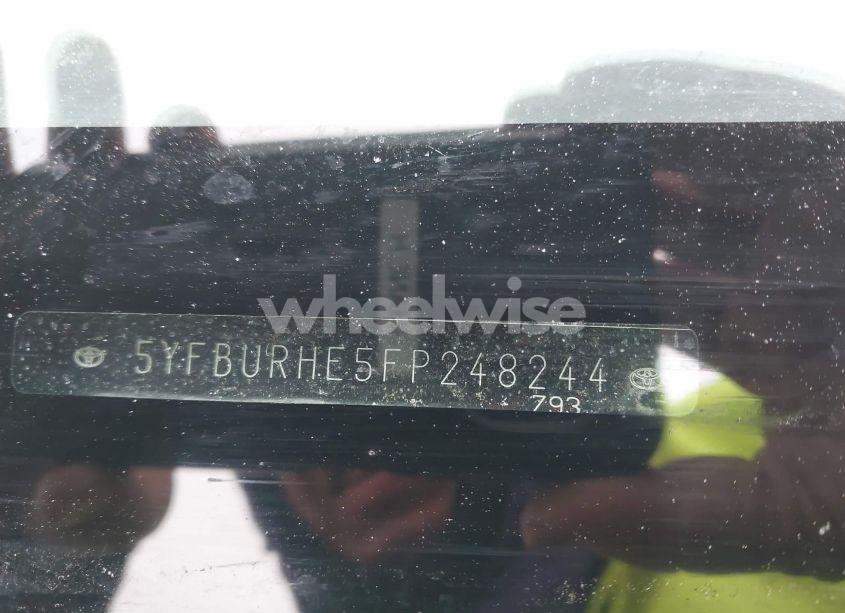 Photo 9 of 2015 Toyota Corolla LE (VIN 5YFBURHE5FP248244)