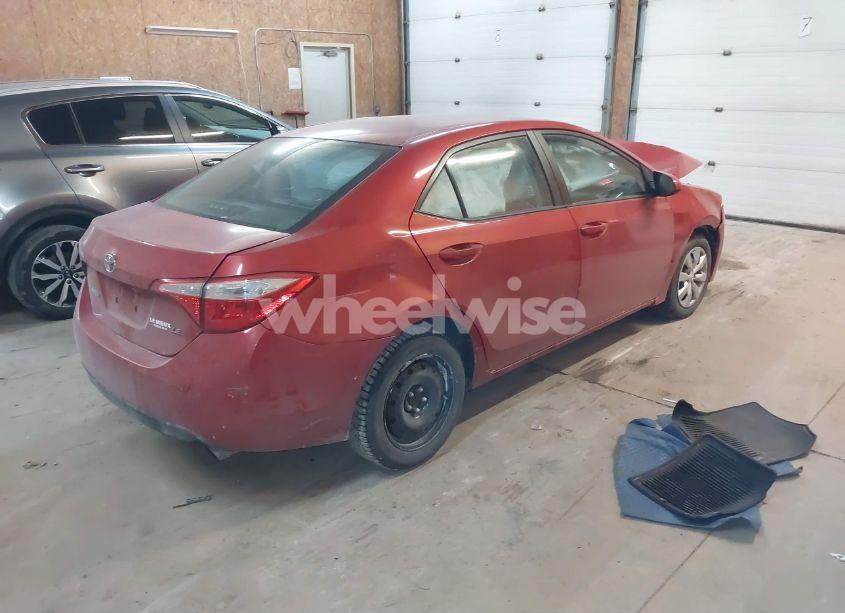 Photo 4 of 2015 Toyota Corolla LE (VIN 5YFBURHE5FP251595)