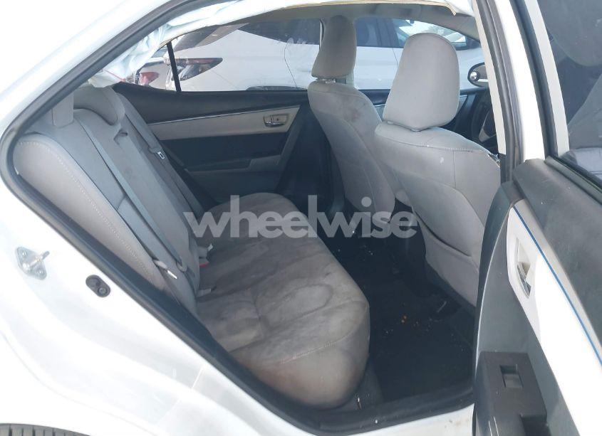 Photo 8 of 2015 Toyota Corolla LE (VIN 5YFBURHE5FP252519)