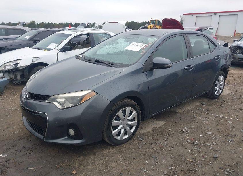 Photo 2 of 2015 Toyota Corolla S (VIN 5YFBURHE5FP263732)