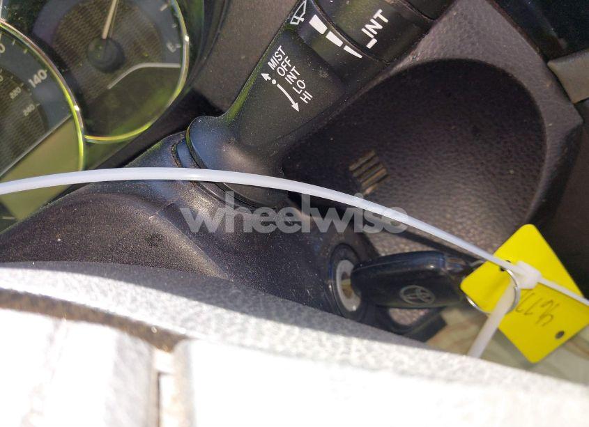 Photo 11 of 2015 Toyota Corolla LE (VIN 5YFBURHE5FP266677)