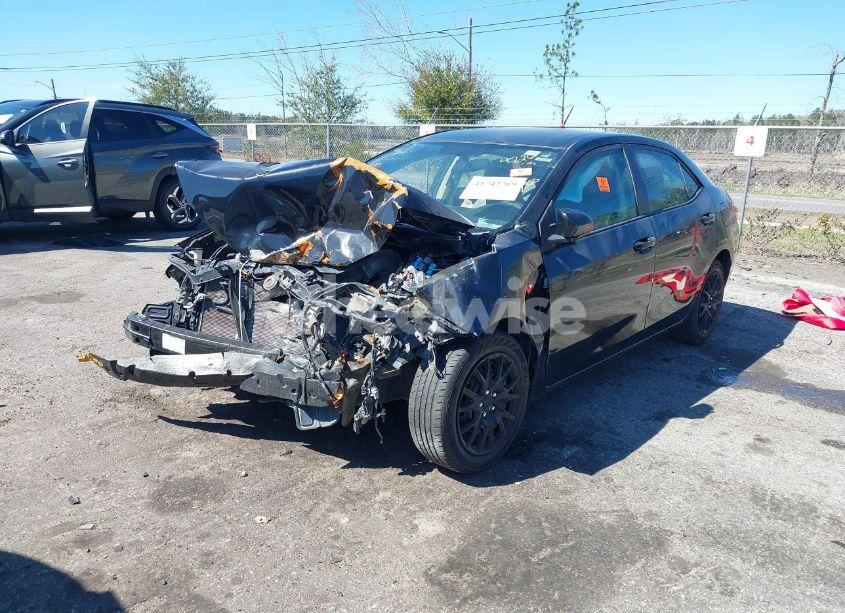 Photo 2 of 2015 Toyota Corolla LE (VIN 5YFBURHE5FP266677)