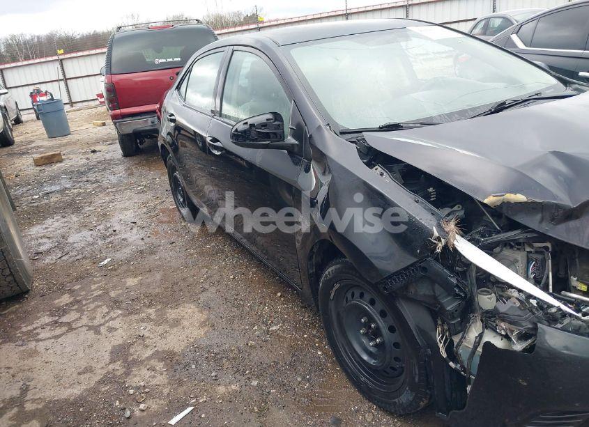 Photo 13 of 2015 Toyota Corolla LE (VIN 5YFBURHE5FP279901)