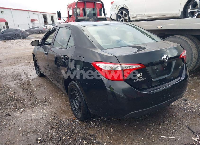 Photo 3 of 2015 Toyota Corolla LE (VIN 5YFBURHE5FP279901)