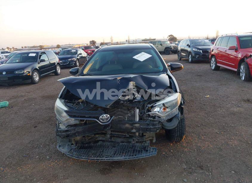 Photo 13 of 2015 Toyota Corolla LE (VIN 5YFBURHE5FP299873)