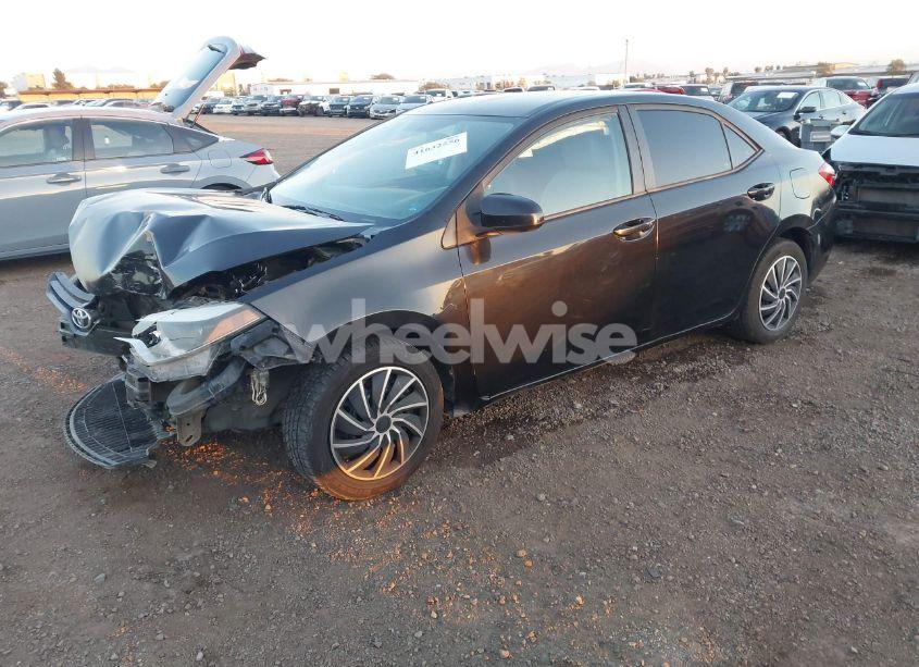 Photo 2 of 2015 Toyota Corolla LE (VIN 5YFBURHE5FP299873)