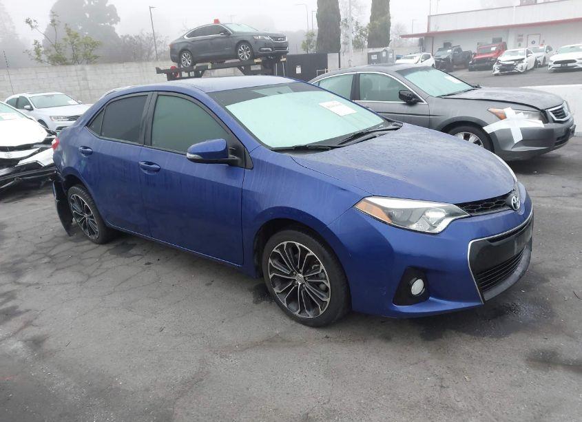 2015 Toyota Corolla S PLUS (VIN 5YFBURHE5FP320690) main photo