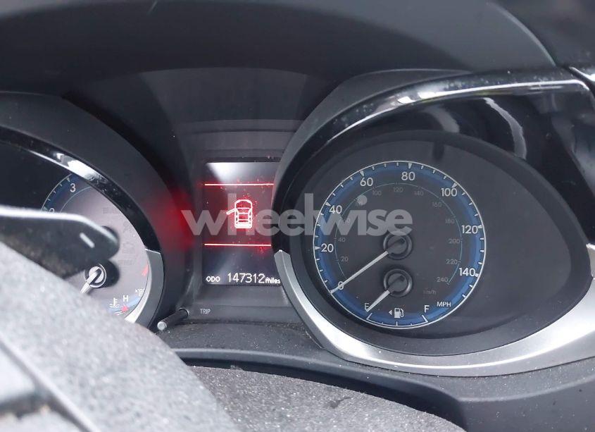 Photo 7 of 2015 Toyota Corolla S PLUS (VIN 5YFBURHE5FP343869)