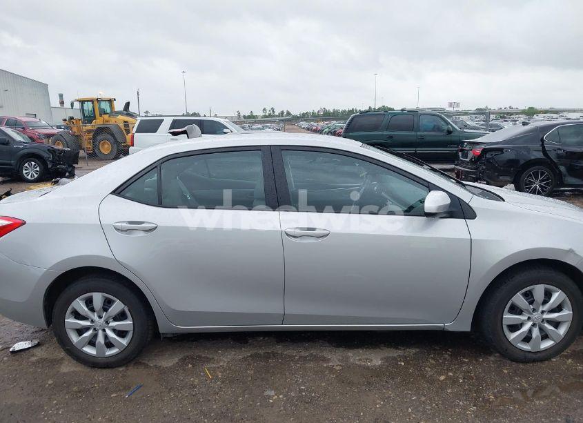 Photo 14 of 2015 Toyota Corolla LE (VIN 5YFBURHE5FP350207)