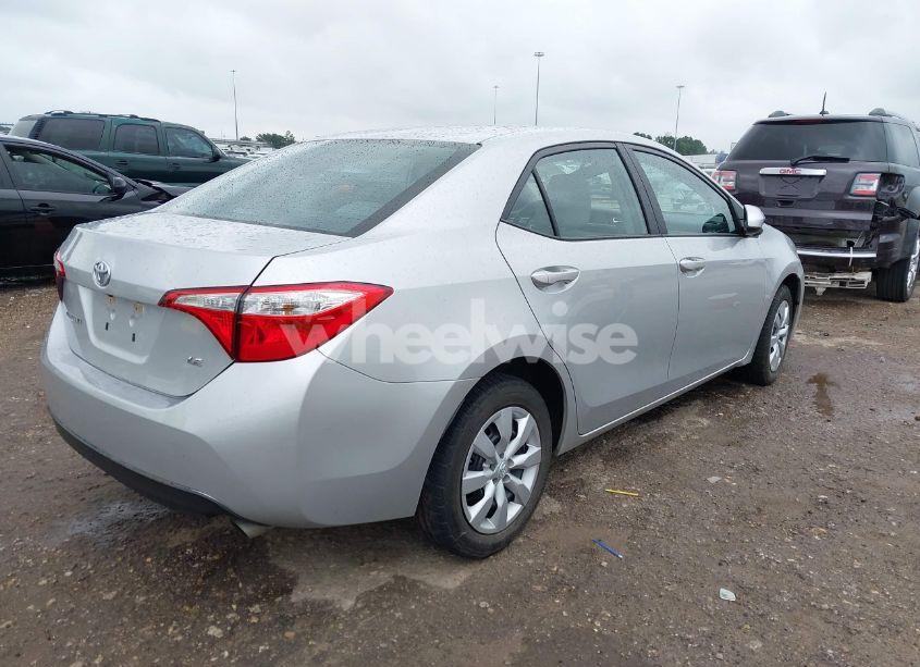 Photo 4 of 2015 Toyota Corolla LE (VIN 5YFBURHE5FP350207)