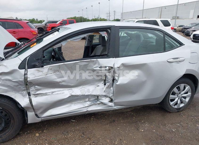 Photo 6 of 2015 Toyota Corolla LE (VIN 5YFBURHE5FP350207)