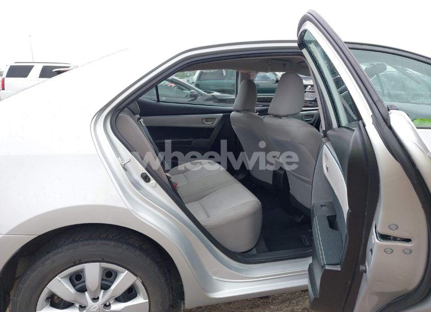 Photo 8 of 2015 Toyota Corolla LE (VIN 5YFBURHE5FP350207)