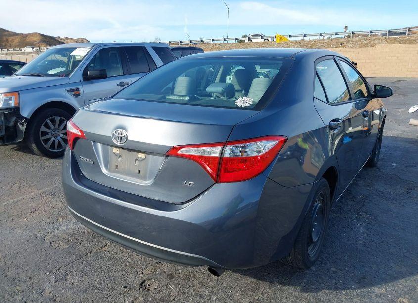 Photo 4 of 2015 Toyota Corolla LE (VIN 5YFBURHE5FP351793)