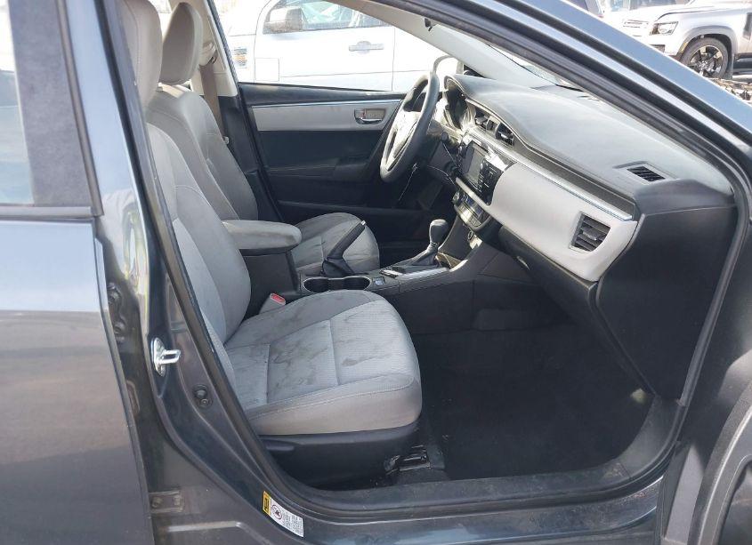 Photo 5 of 2015 Toyota Corolla LE (VIN 5YFBURHE5FP351793)