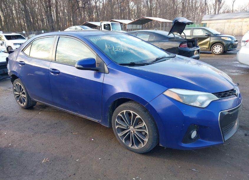 2015 Toyota Corolla S PLUS (VIN 5YFBURHE5FP362227) main photo